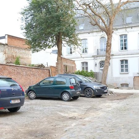 La Maison De La Duchesse De La Valliere - Chambre Rosaline - Parking Prive Gratuit มงส์ ภายนอก รูปภาพ