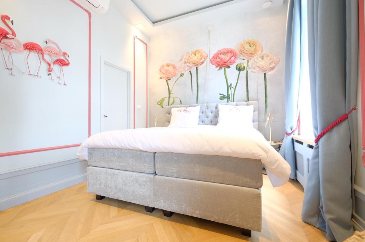 La Maison De La Duchesse De La Valliere - Chambre Rosaline - Parking Prive Gratuit มงส์ ภายนอก รูปภาพ